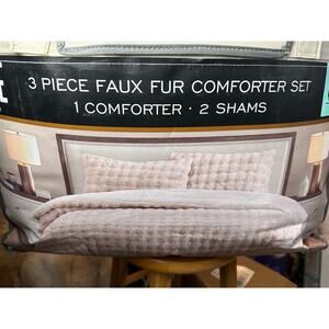FRYE 3-piece Faux Fur Comforter Set. Cream Color Size Queen